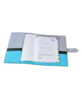 Protège carnet de santé rigide personnalisé gris et bleu turquoise - thème guitare - Cadeau de naissance garçon personnalisé