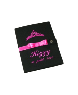 Protège carnet de santé rigide personnalisé  noir -  couronne - ruban fuchsia - fille